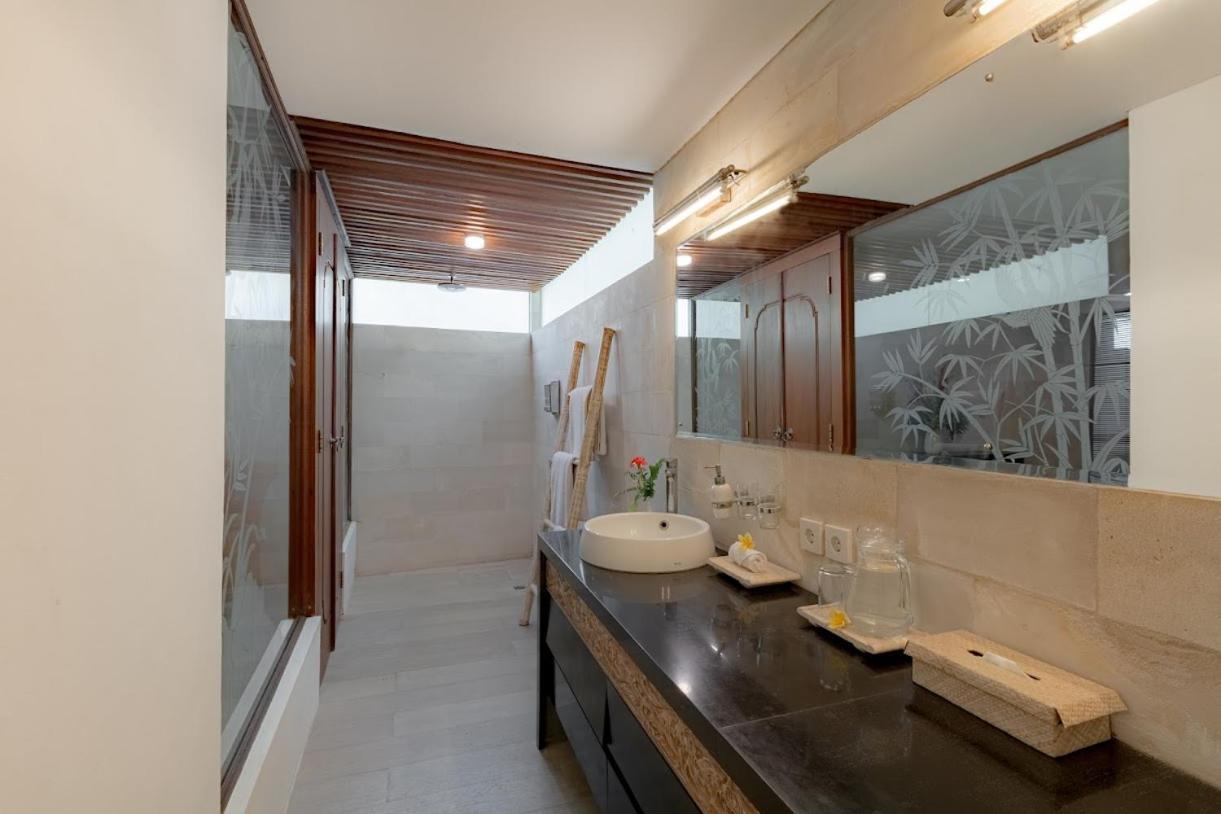 Bali Akasadua Villa Семиняк Екстериор снимка